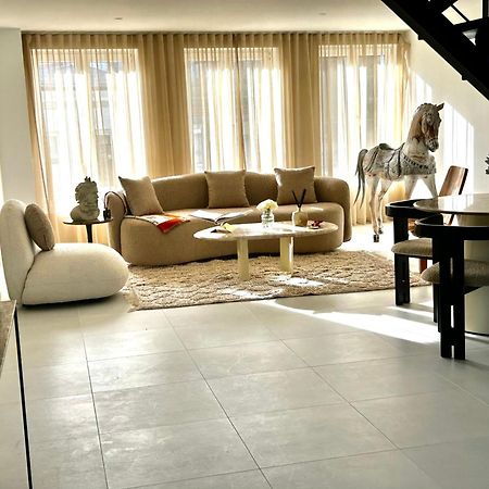 Phoenix Garden Apartment Монс Екстериор снимка