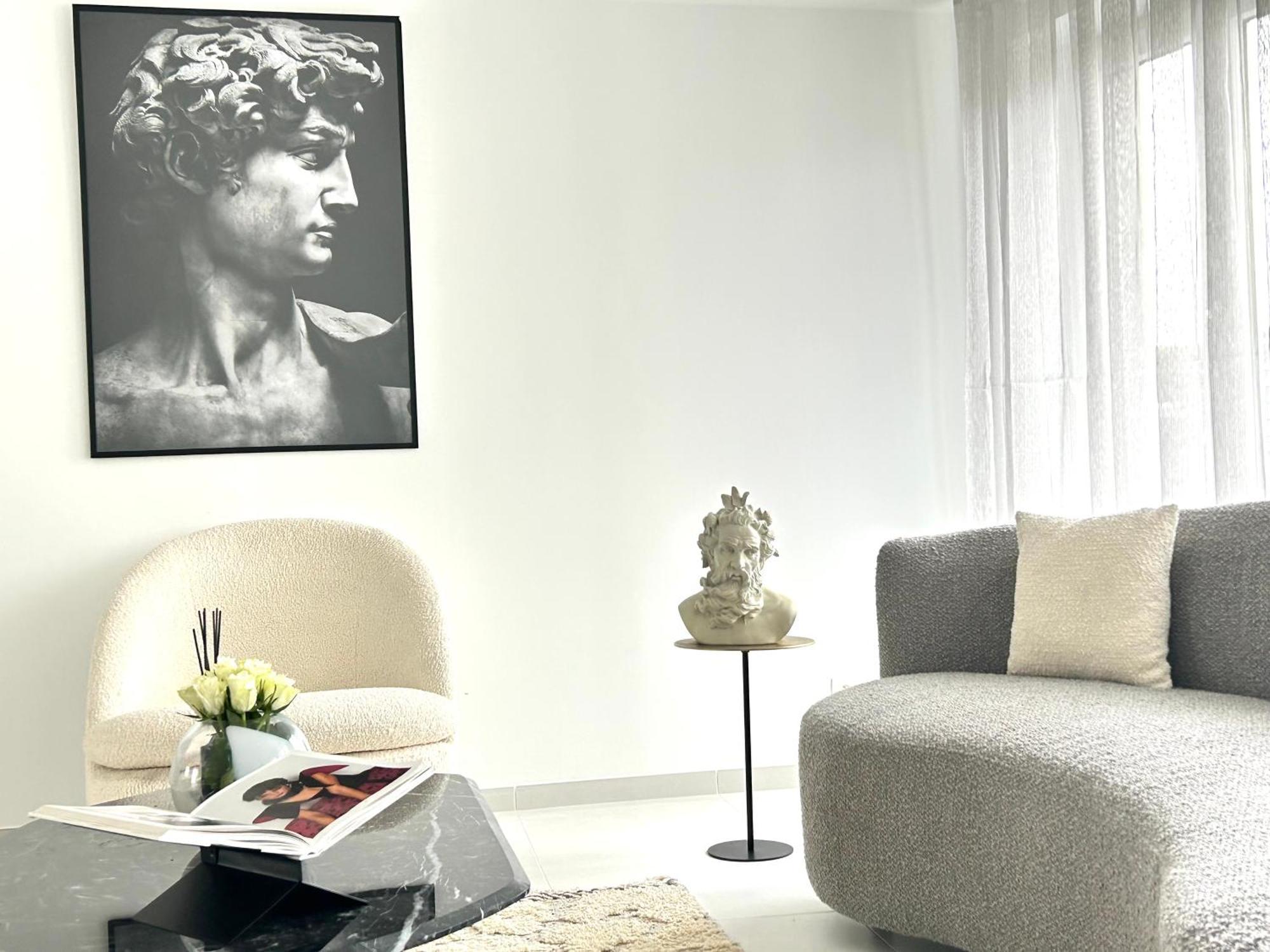 Phoenix Garden Apartment Монс Екстериор снимка