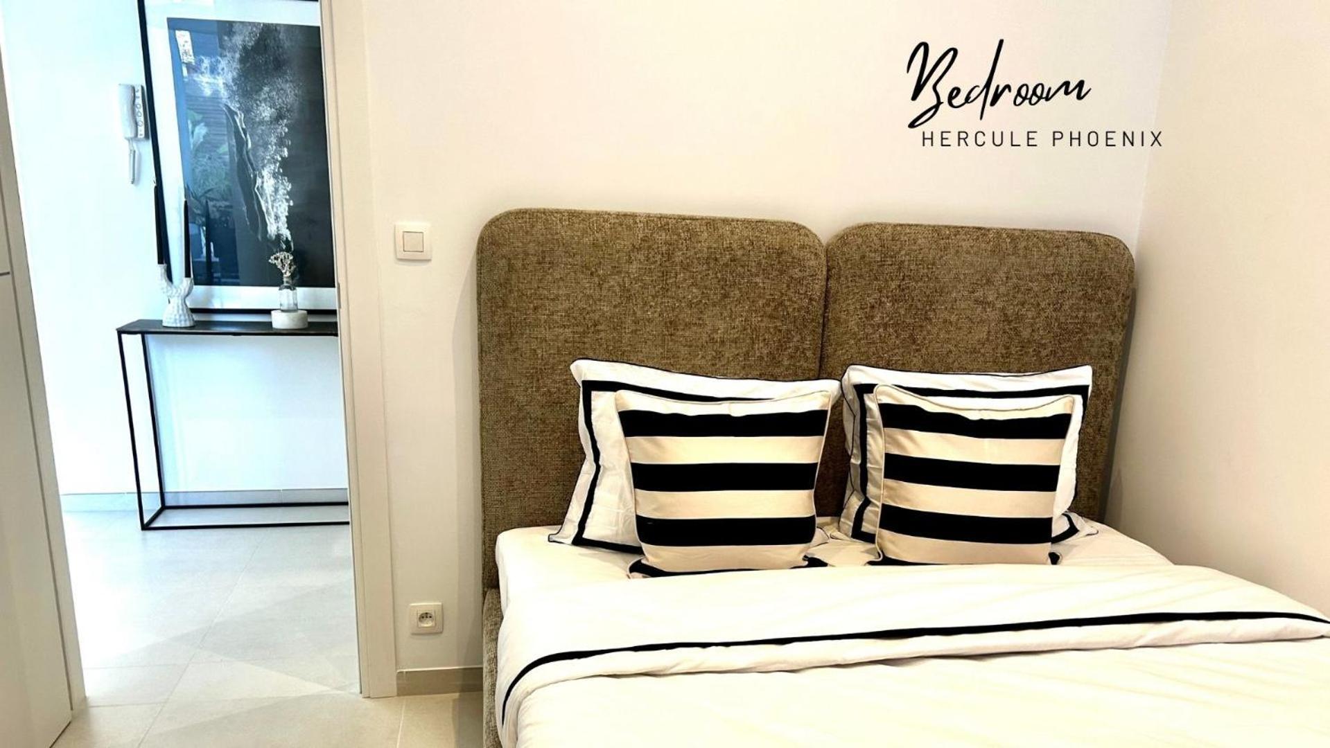 Phoenix Garden Apartment Монс Екстериор снимка