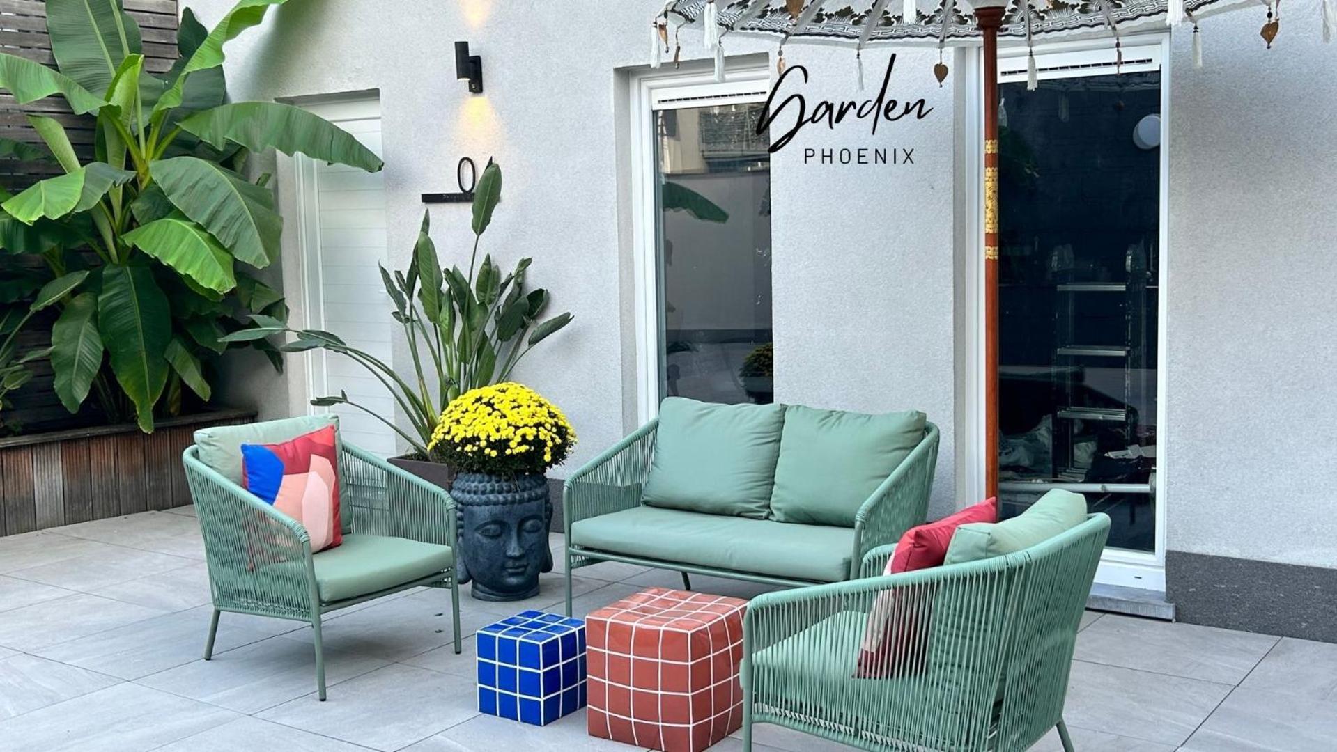 Phoenix Garden Apartment Монс Екстериор снимка